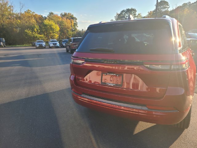 New 2027 Jeep Grand Cherokee 2 Row LIMITED 4X4 Sport Utility