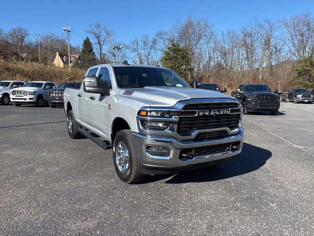 2026 RAM 3500 Tradesman - Photo 6