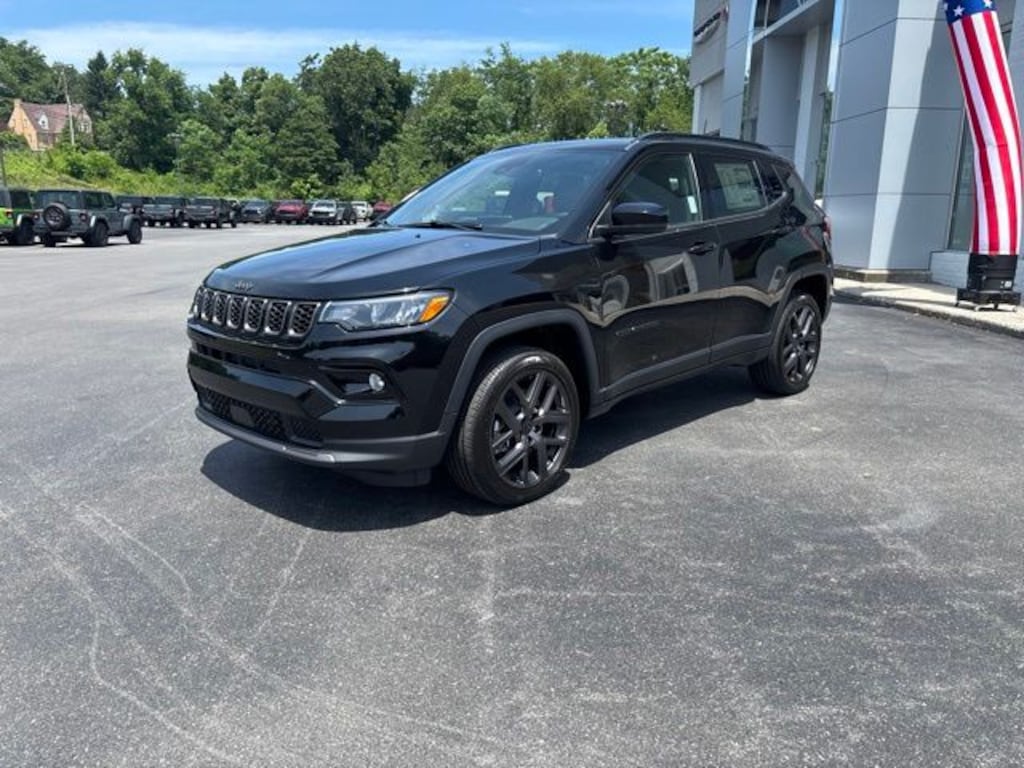 New 2026 Jeep Compass LIMITED ALTITUDE 4X4 Sport Utility