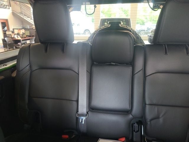 2025 Jeep Wrangler 4-Door Rubicon 392 Final Edition - Photo 17