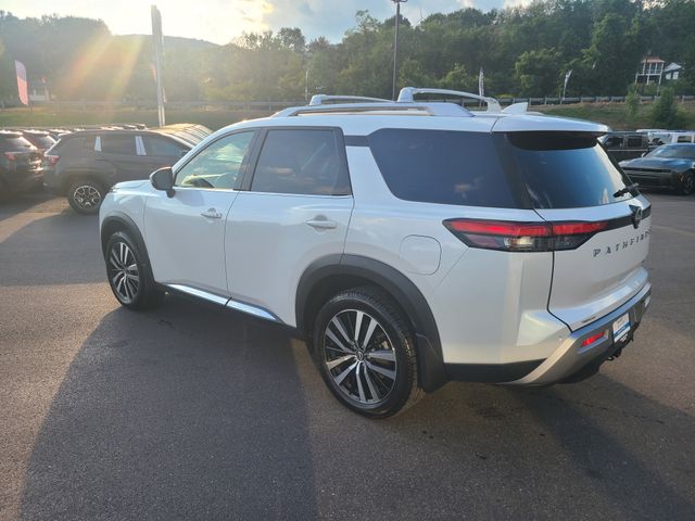 Used 2025 Nissan Pathfinder Platinum SUV