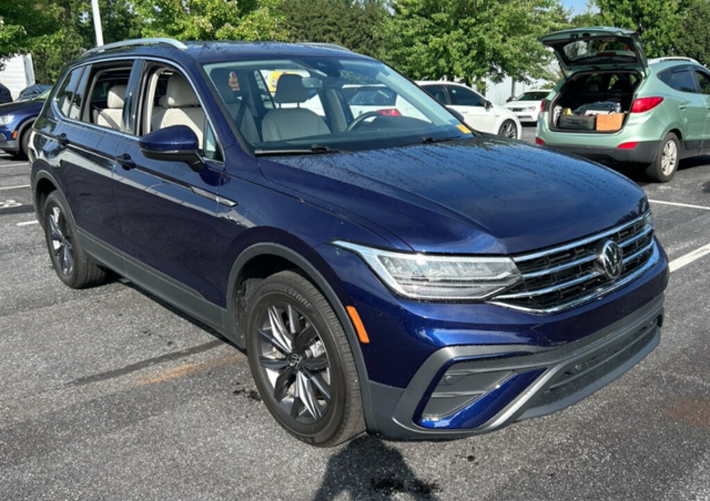 Used 2024 Volkswagen Tiguan 2.0T SE SUV