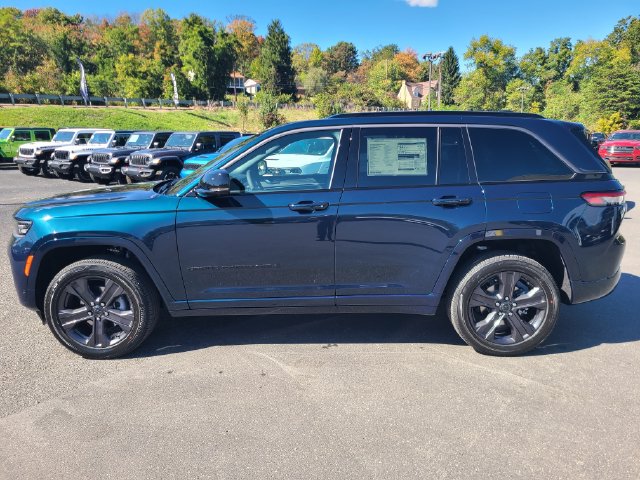 New 2027 Jeep Grand Cherokee 2 Row LIMITED 4X4 Sport Utility