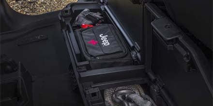 lockable rear-seat storage