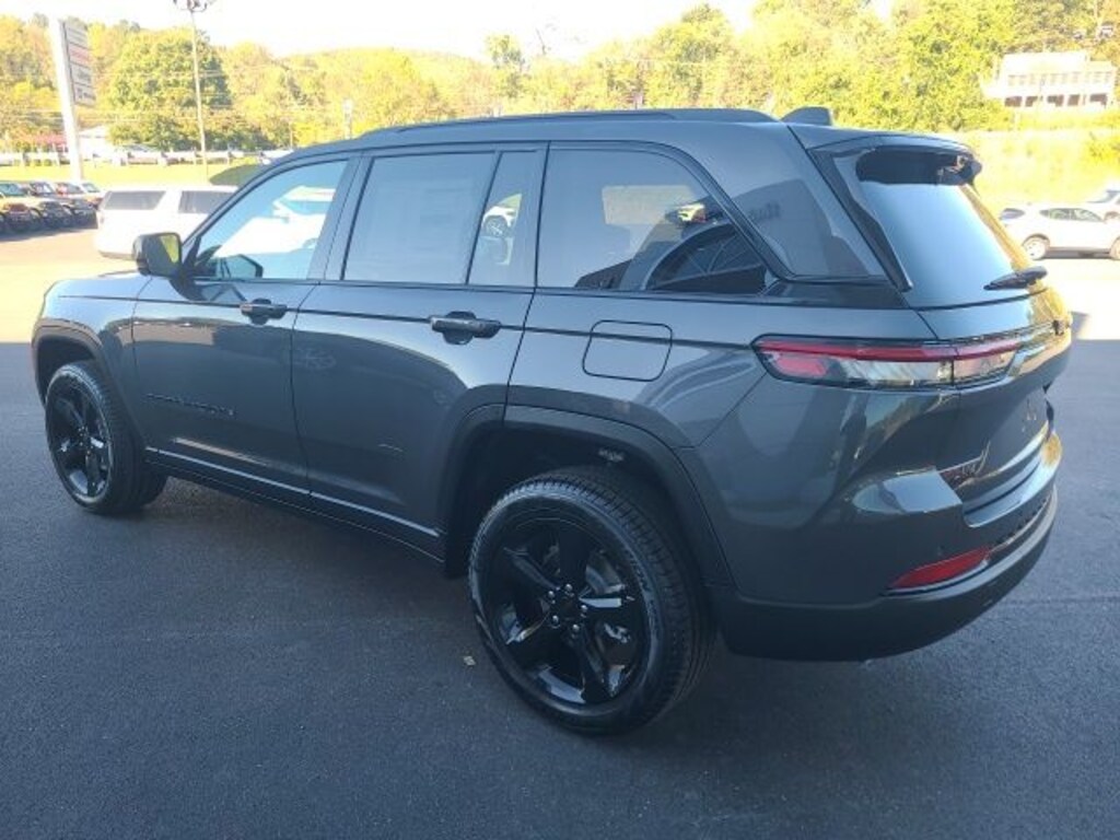 New 2025 Jeep Grand Cherokee LIMITED 4X4 Sport Utility