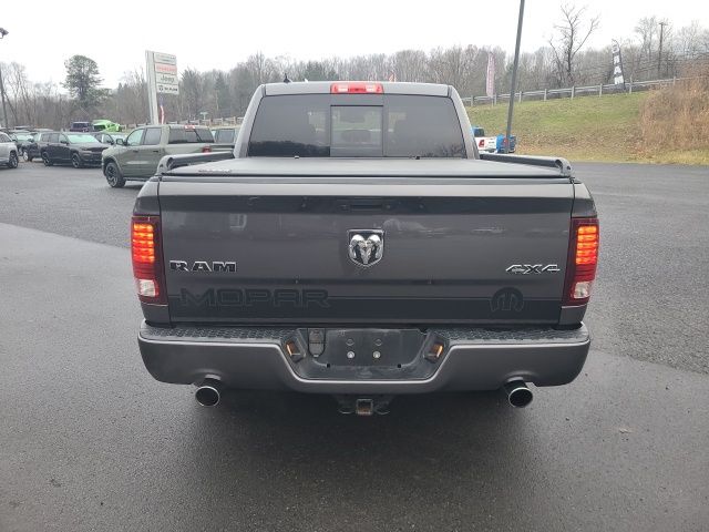 2016 Ram 1500 Sport photo 4