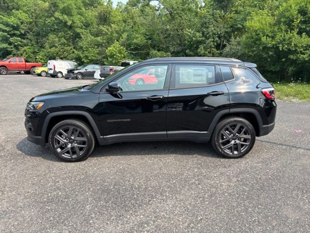 New 2026 Jeep Compass LIMITED ALTITUDE 4X4 Sport Utility