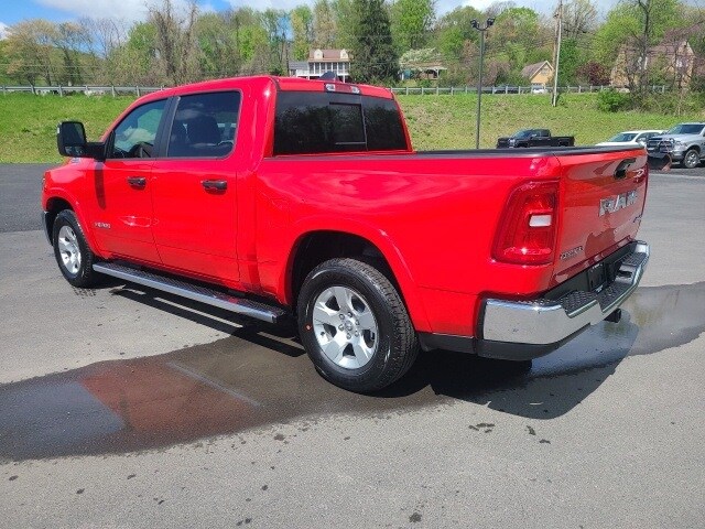 2025 Ram 1500 Big Horn photo 3