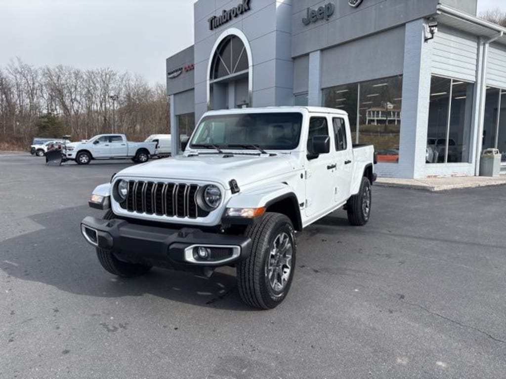 New 2026 Jeep Gladiator SAHARA 4X4 Pickup