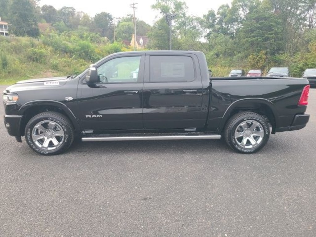 New 2026 Ram 1500 BIG HORN CREW CAB 4X4 5'7 BOX Pickup