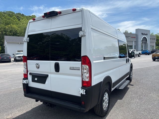2025 Ram ProMaster 2500 photo 4
