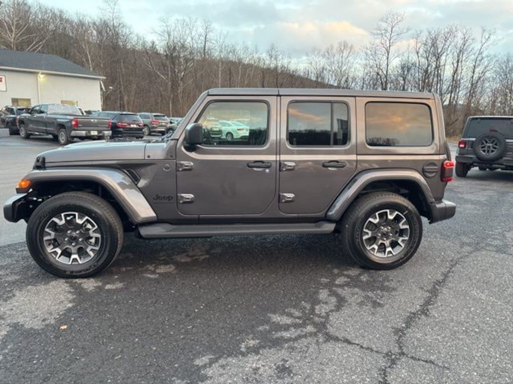 New 2026 Jeep Wrangler 4-DOOR SAHARA Sport Utility