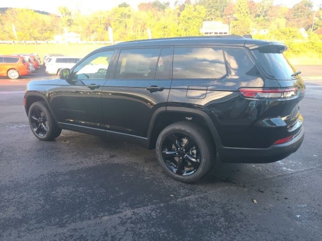 New 2025 Jeep Grand Cherokee L LIMITED 4X4 Sport Utility