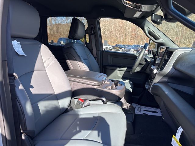 2026 RAM 3500 Tradesman - Photo 21