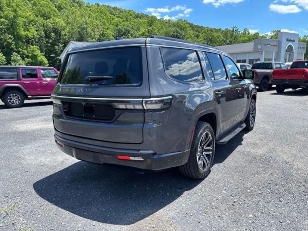 New 2026 Jeep Grand Wagoneer 4X4 Sport Utility