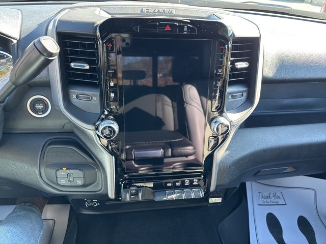 2026 RAM 3500 Tradesman - Photo 13