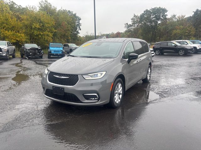 2025 Chrysler Pacifica