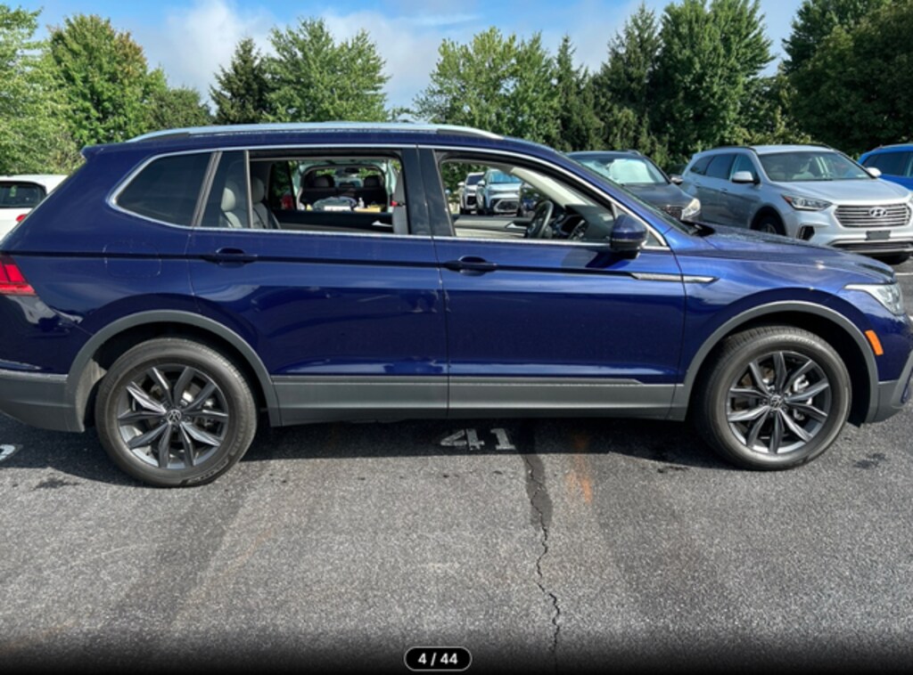 Used 2024 Volkswagen Tiguan 2.0T SE SUV