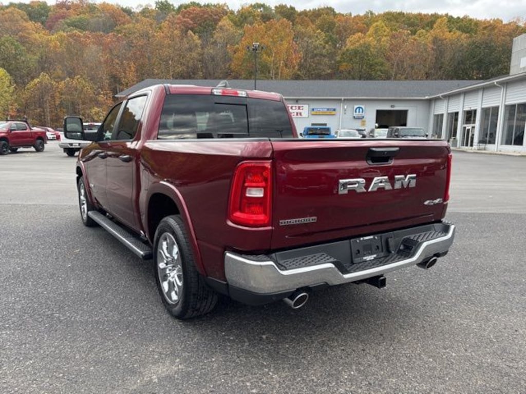 New 2026 Ram 1500 BIG HORN CREW CAB 4X4 5'7 BOX Pickup