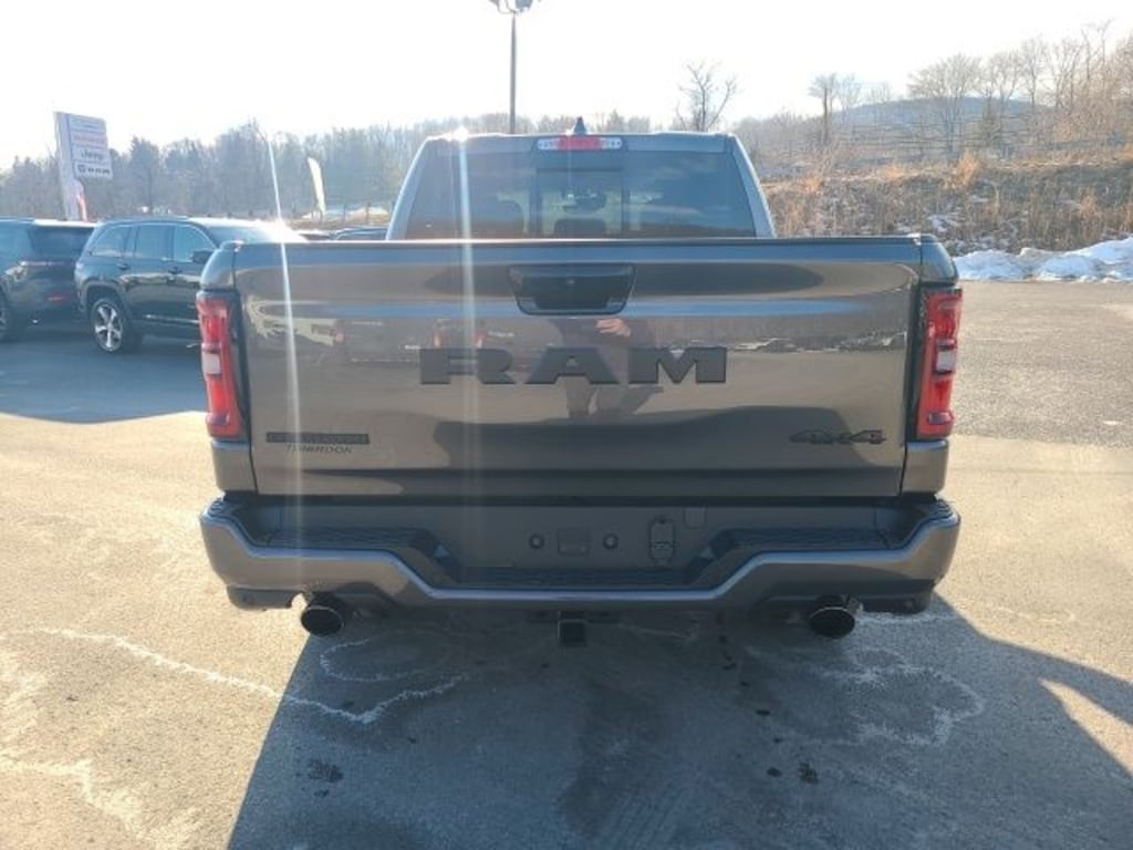 New 2026 Ram 1500 BIG HORN CREW CAB 4X4 5'7 BOX Pickup