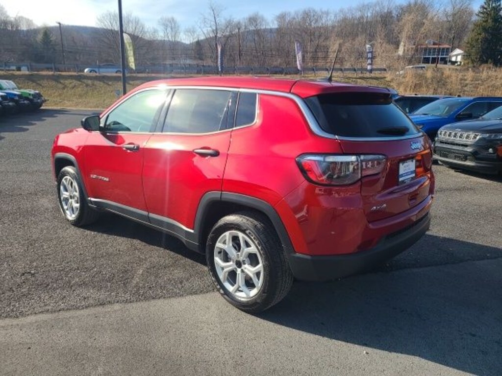 Used 2025 Jeep Compass Sport SUV