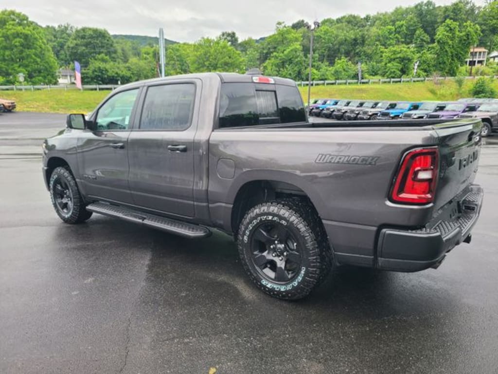 New 2026 Ram 1500 WARLOCK CREW CAB 4X4 5'7 BOX Pickup