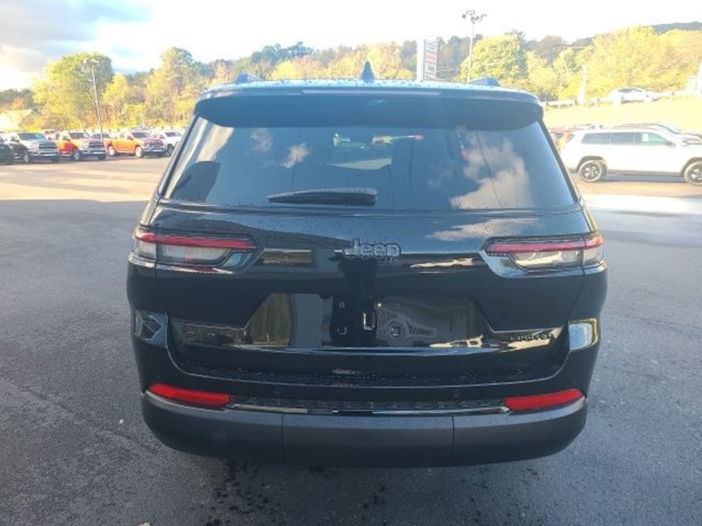 New 2025 Jeep Grand Cherokee L LIMITED 4X4 Sport Utility