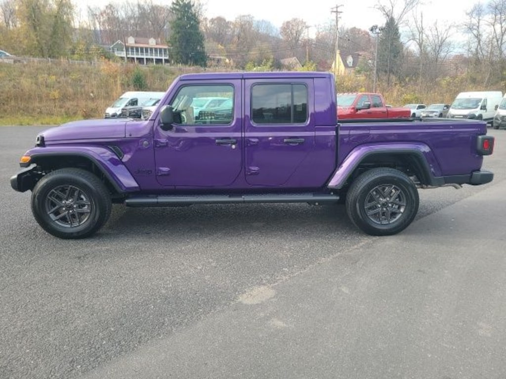 New 2026 Jeep Gladiator SPORT S 4X4 Pickup