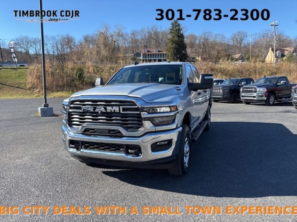 New 2026 Ram 3500 TRADESMAN CREW CAB 4X4 6'4 BOX Pickup
