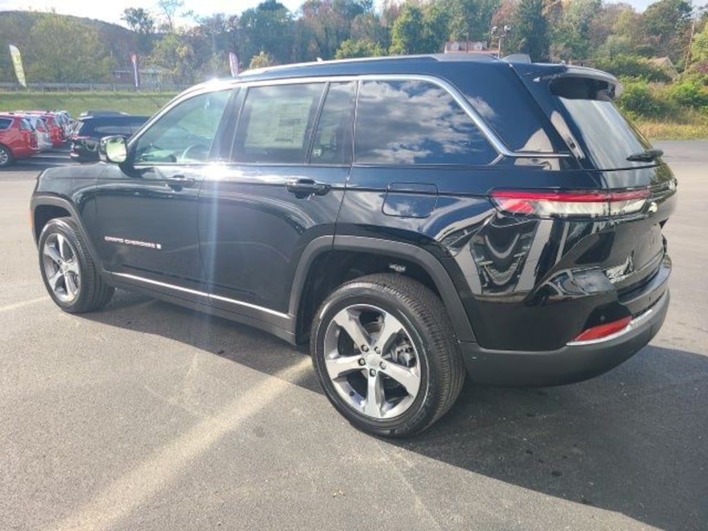 New 2025 Jeep Grand Cherokee LIMITED 4X4 Sport Utility