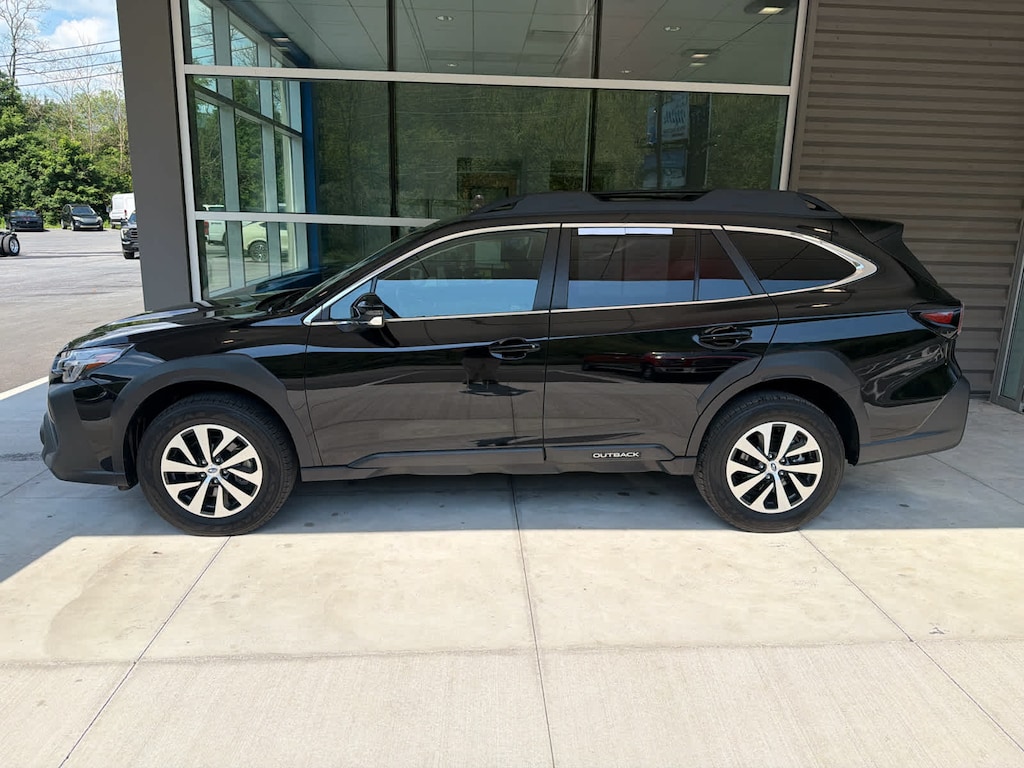 Used 2024 Subaru Outback Premium AWD
