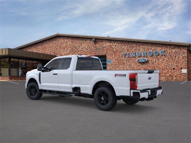 2025 Ford F-350 photo 4