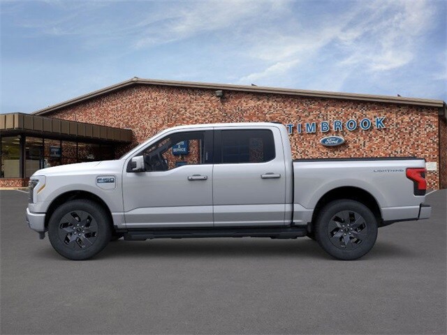 2024 Ford F-150 Lightning Lariat photo 2