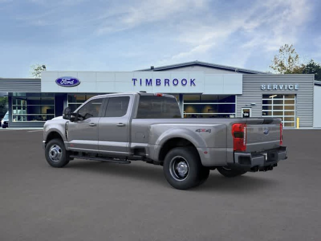New 2026 Ford Super Duty F-350 DRW 4WD Crew Cab 8 Box 4WD Crew Cab 8 Box