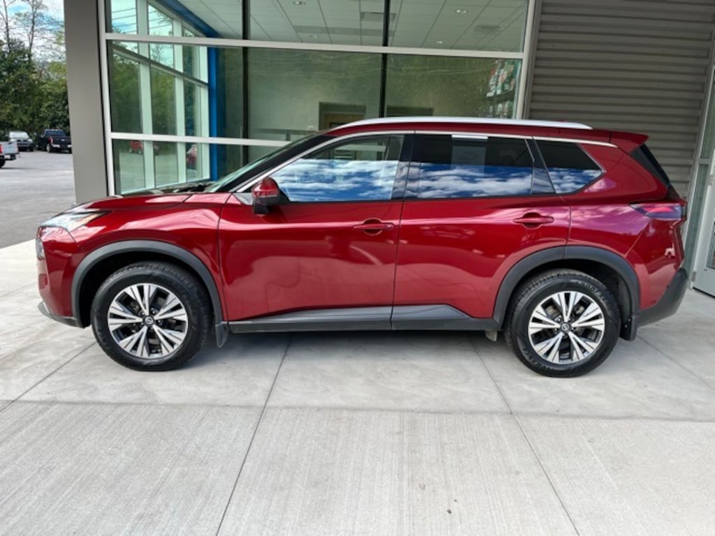 Used 2021 Nissan Rogue SV SUV