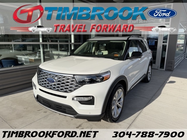 2022 Ford Explorer Platinum's photo