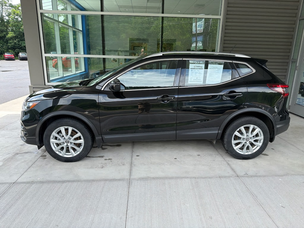 Used 2021 Nissan Rogue Sport SV AWD