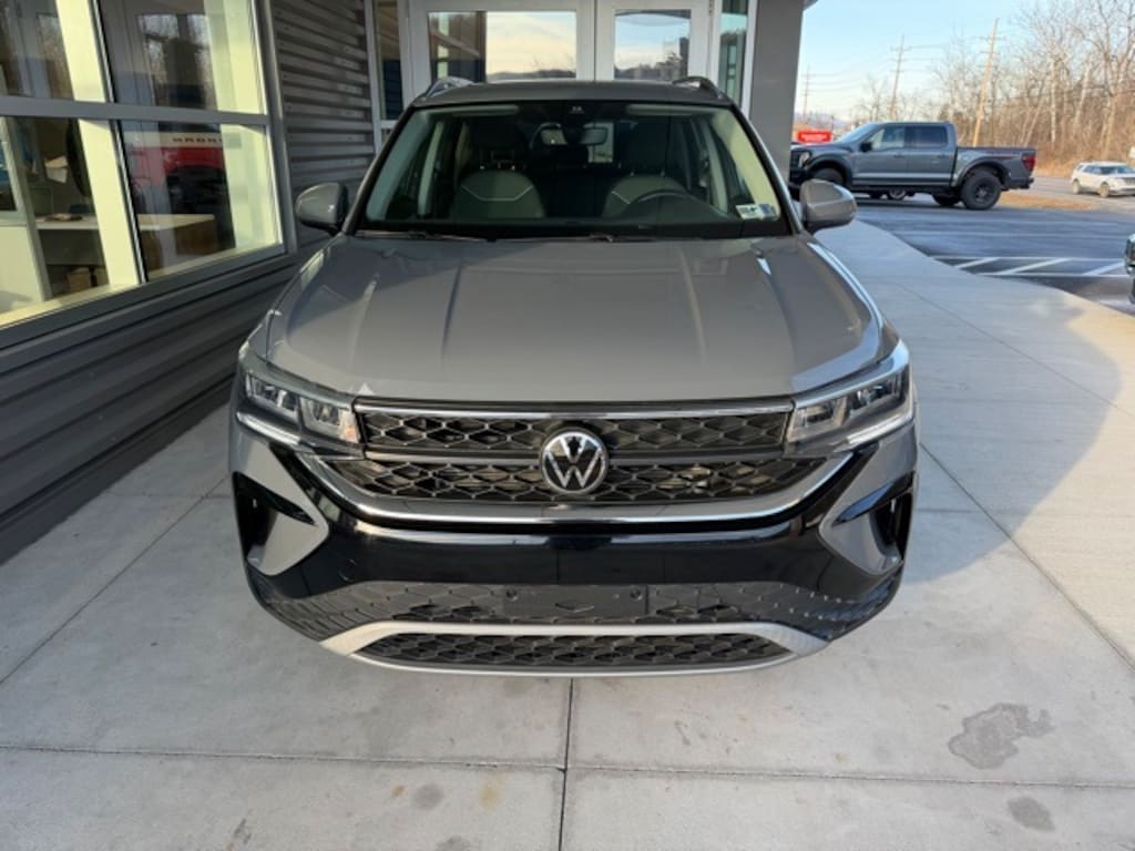 Used 2023 Volkswagen Taos 1.5T SE SUV