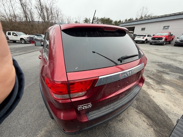 Used 2013 Jeep Grand Cherokee Laredo X with VIN 1C4RJFAT6DC571268 for sale in Keyser, WV