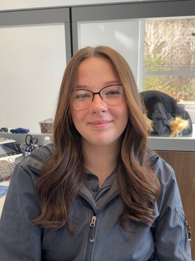 Staff member Courtney Skelley from ID_a8fc1ccb155a