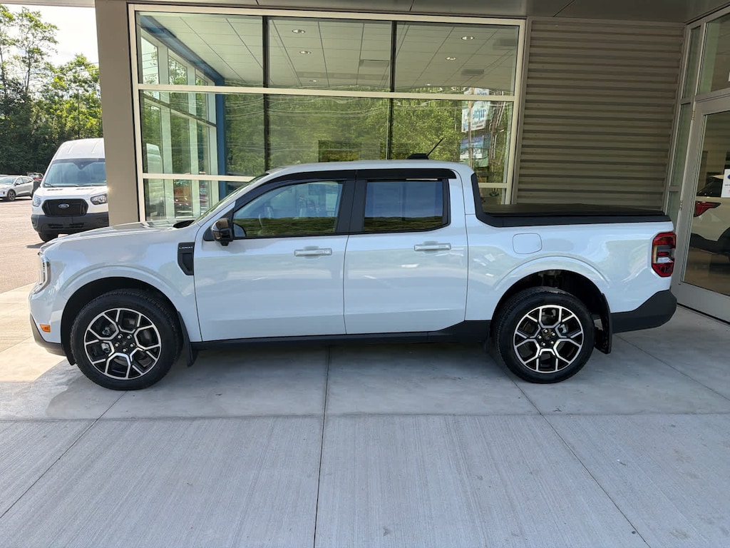 Used 2025 Ford Maverick Lariat AWD Supercrew AWD SuperCrew