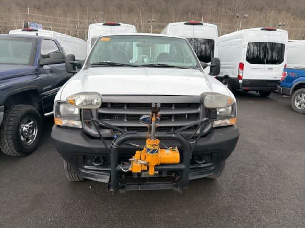 Used 2004 Ford Super Duty F-250 XL Reg Cab 137 4WD Reg Cab 137 4WD