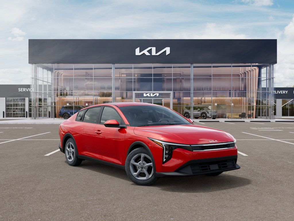 2025 Kia K4 LXS - Photo 8