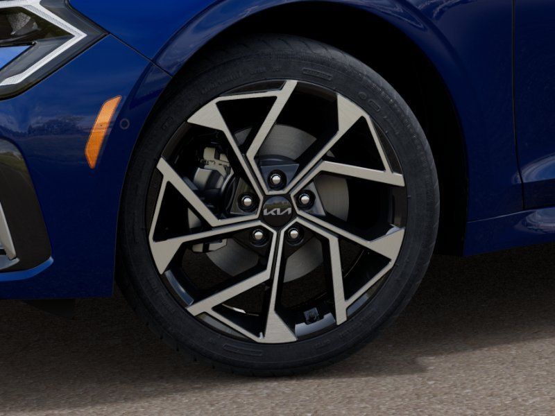 2025 Kia K5 EX - Photo 9