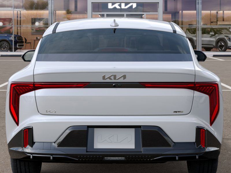 2025 Kia K4 GT-Line Turbo - Photo 13