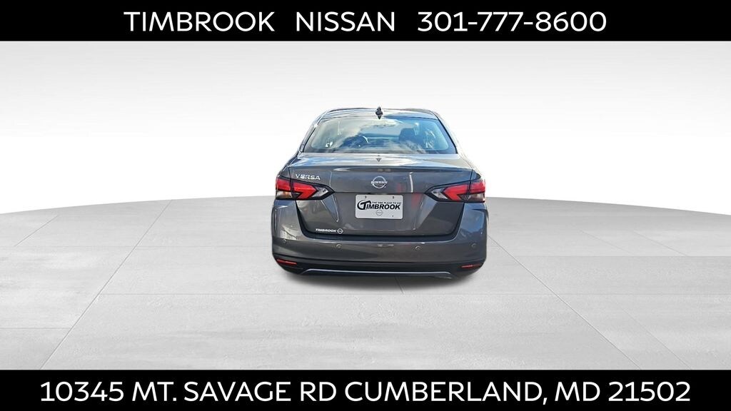 New 2025 Nissan Versa 1.6 SV Sedan