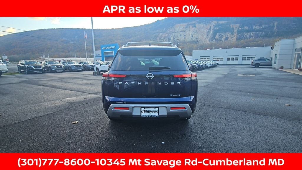 New 2025 Nissan Pathfinder SL SUV