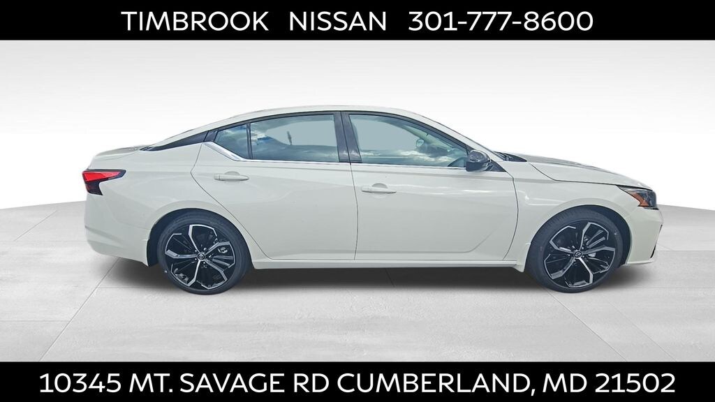 New 2025 Nissan Altima 2.5 SR Sedan