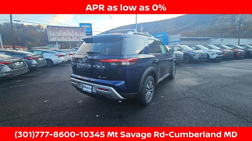 New 2025 Nissan Pathfinder SL SUV