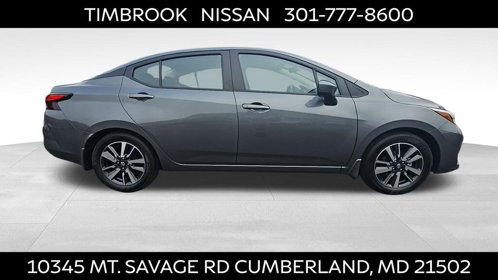 New 2025 Nissan Versa 1.6 SV Sedan